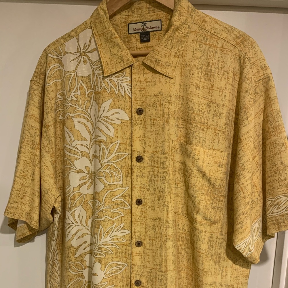 Tommy Bahama Floral Men’s Silk Large Shirt